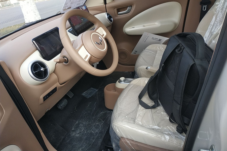 五菱汽车 宏光MINIEV 2025款 四门版 进阶款中控内饰19