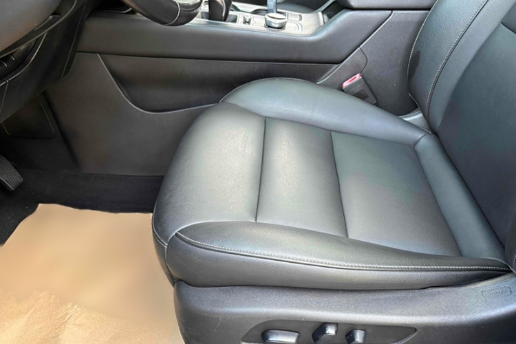 凯迪拉克XT4 2018款 28T 两驱领先型中控内饰7007