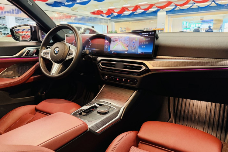 宝马4系 2023款 425i Gran Coupe M运动曜夜套装中控内饰7001