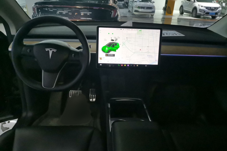 特斯拉 Model Y 2021款 标准续航后驱版中控内饰7002