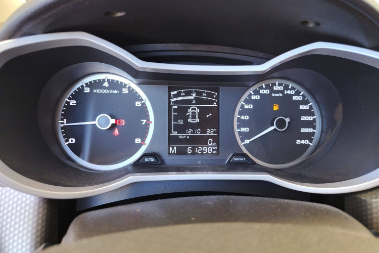 吉利汽车 帝豪GS 2016款 优雅版 1.8L 手动领尚型局部细节14