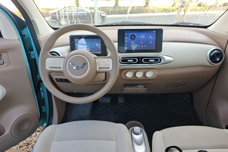 五菱汽车 宏光MINIEV 2025款 四门版 臻享款中控内饰12