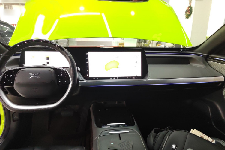 小鹏P7 2021款 670E鹏翼版中控内饰12