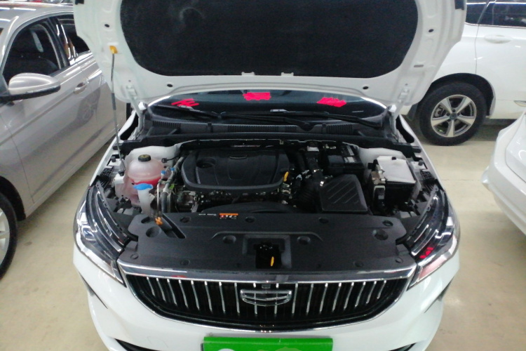 吉利汽车 帝豪 2023款 第4代冠军版 1.5L CVT旗舰型机舱底盘24