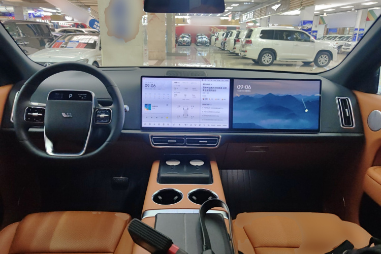 理想汽车 理想L9 2022款 Max中控内饰12