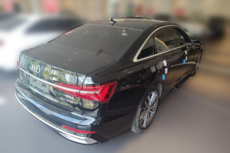奥迪A6L 2023款 40 TFSI 豪华动感型车身外观7