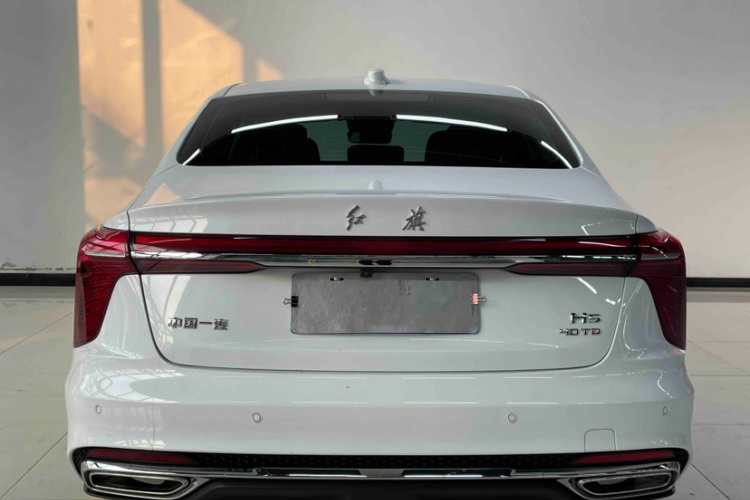 红旗H5 2023款 2.0T 自动智联旗畅版车身外观6006