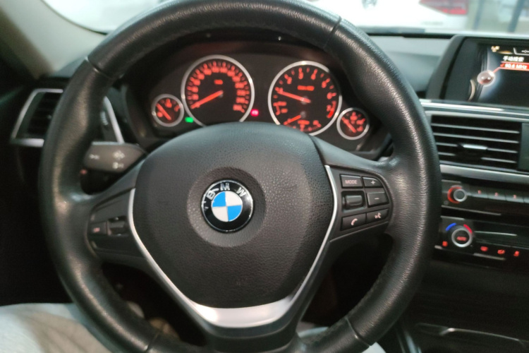 宝马3系 2017款 320Li 时尚型局部细节13