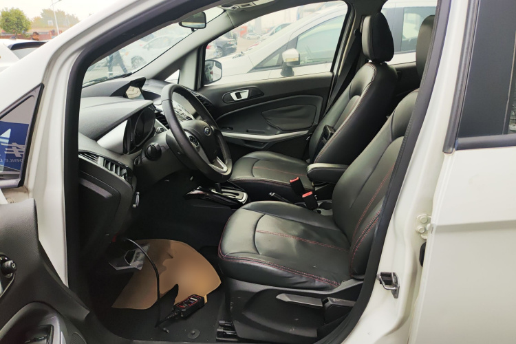 福特 翼搏 2013款 1.5L 自动尊贵型局部细节19