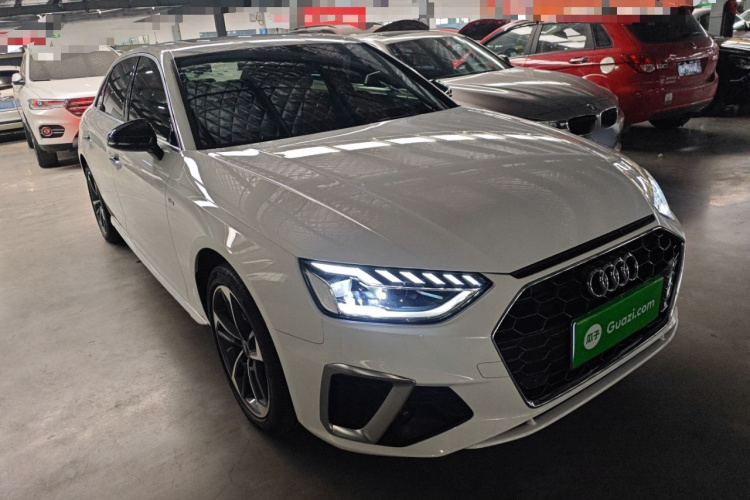 奥迪A4L 2024款 40 TFSI 时尚动感型车身外观3