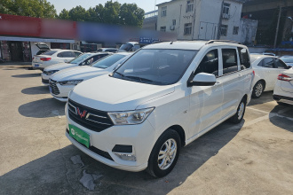 五菱汽车 五菱宏光 2018款 1.5L S标准型L2B