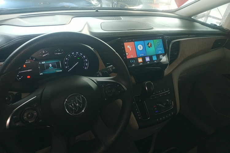 别克GL8 2017款 ES 28T 舒适型 国V中控内饰7002