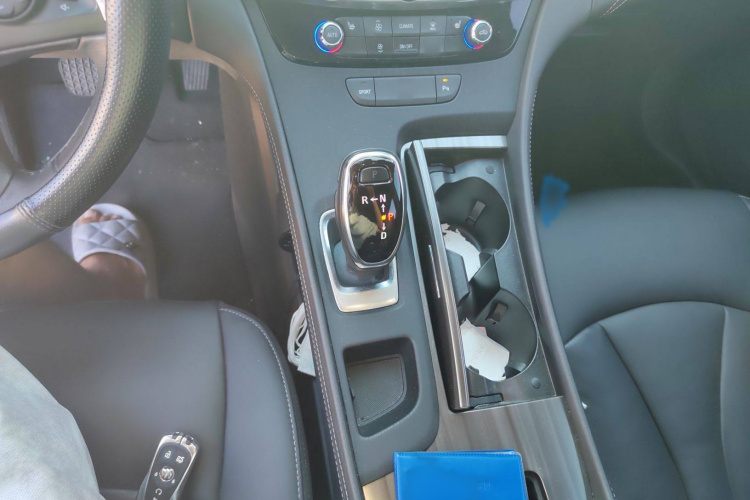 别克 君越 2021款 652T 豪华型局部细节18