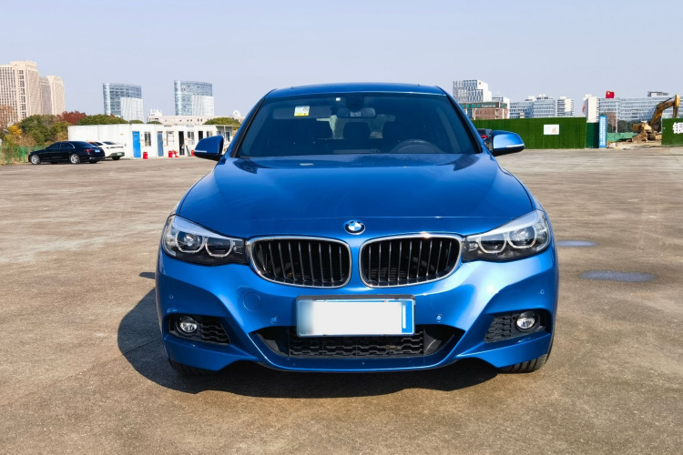 宝马3系GT 2019款 320i M运动套装车身外观6001