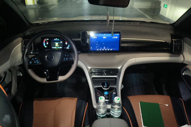 比亚迪 宋Pro新能源 2024款 荣耀版 DM-i 71KM领航型中控内饰12
