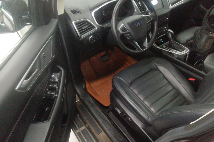 福特 锐界 2018款 EcoBoost 245 两驱豪锐型 7座 国V中控内饰7003