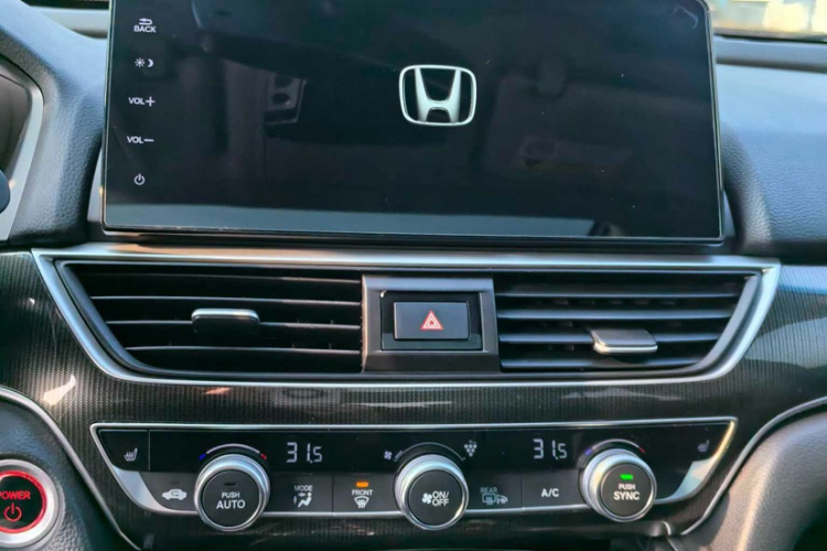 本田 雅阁 2022款 锐·混动 2.0L 幻夜·锐智版中控内饰7003