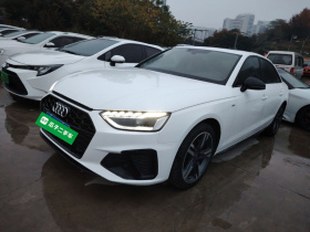 奥迪A4L 2022款 40 TFSI 豪华动感型