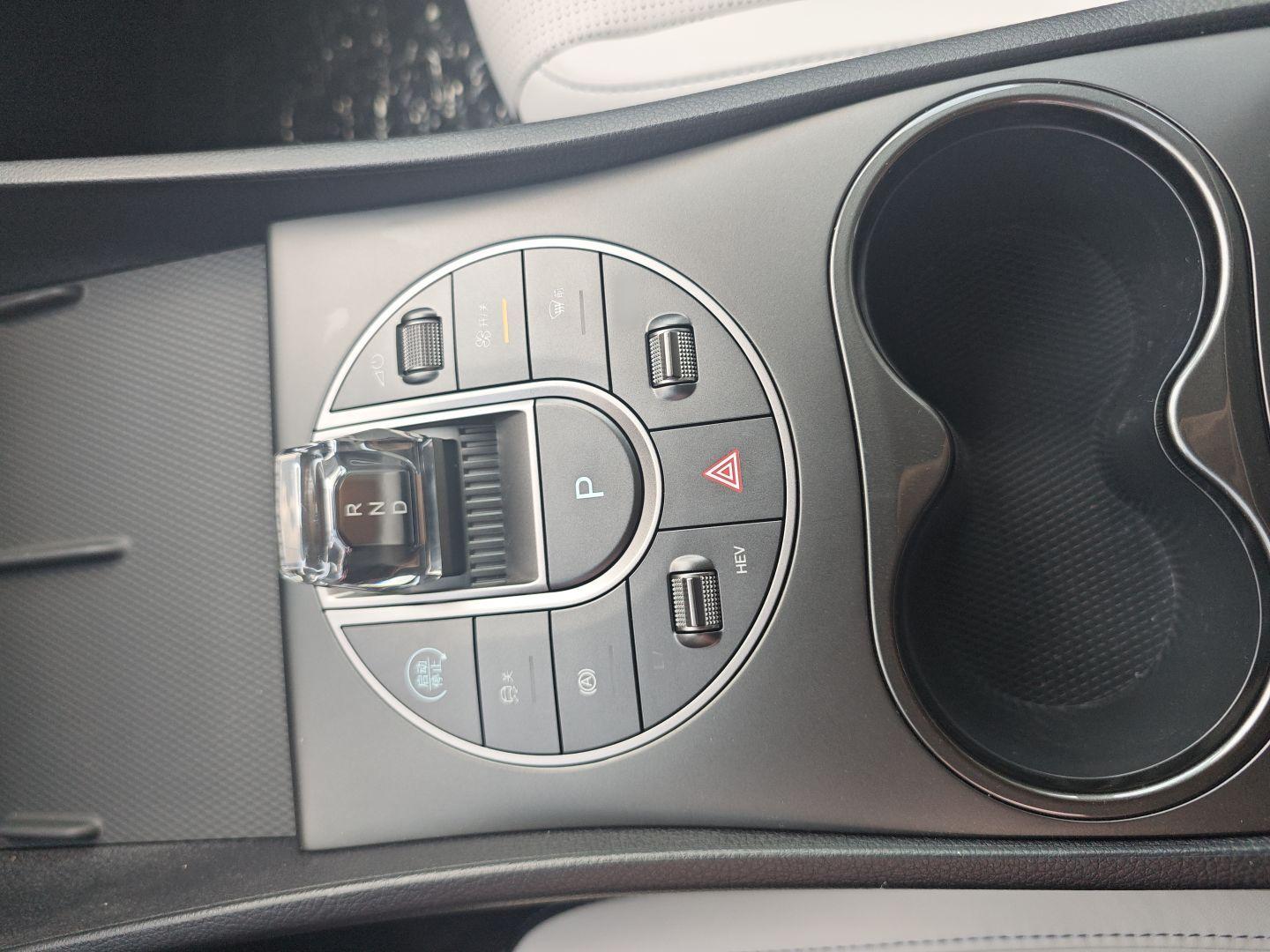 比亚迪 海豹05 DM-i 2025款 DM-i 智驾版 55KM豪华型