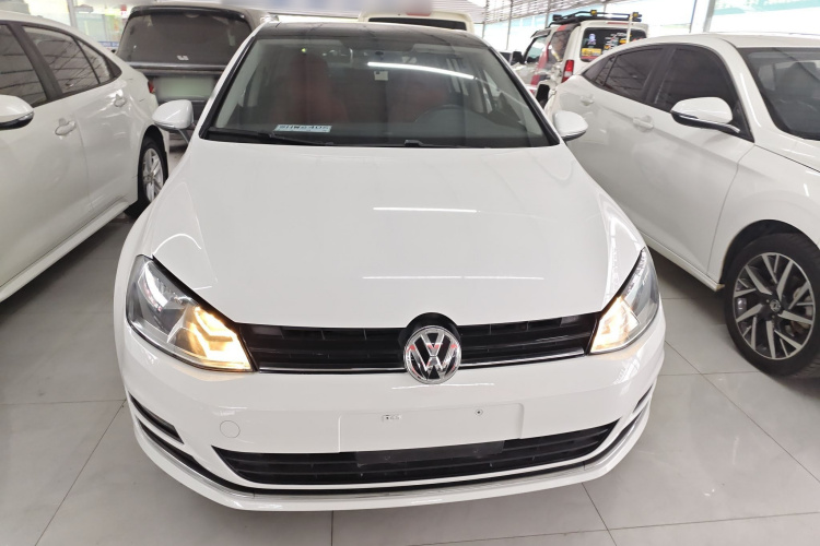 大众 高尔夫 2016款 230TSI 自动舒适型车身外观2