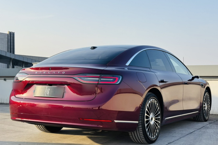 鸿蒙智行 享界S9 2025款 增程 Ultra车身外观6011