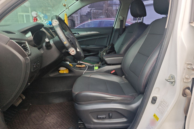 长安CS75 2014款 1.8T 自动尊贵型 国IV中控内饰19