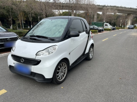 smart fortwo 2014款 1.0 MHD 硬顶城市光波激情版