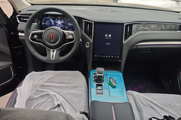 红旗HS7 PHEV 2025款 2.0T PHEV 四驱200万辆纪念版 6座中控内饰7002