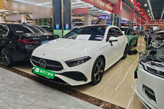 奔驰A级 2024款 改款 A 200 L 时尚型