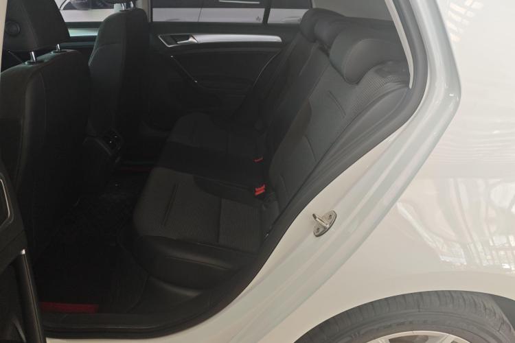 大众 高尔夫 2019款 280TSI DSG舒适型 国VI中控内饰7004
