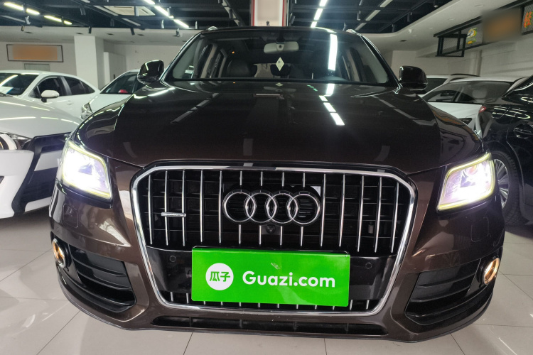 奥迪Q5 2016款 40 TFSI 技术型车身外观2