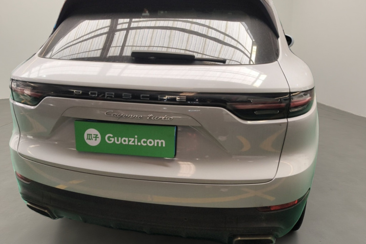 保时捷 2019款 Cayenne 3.0T车身外观6