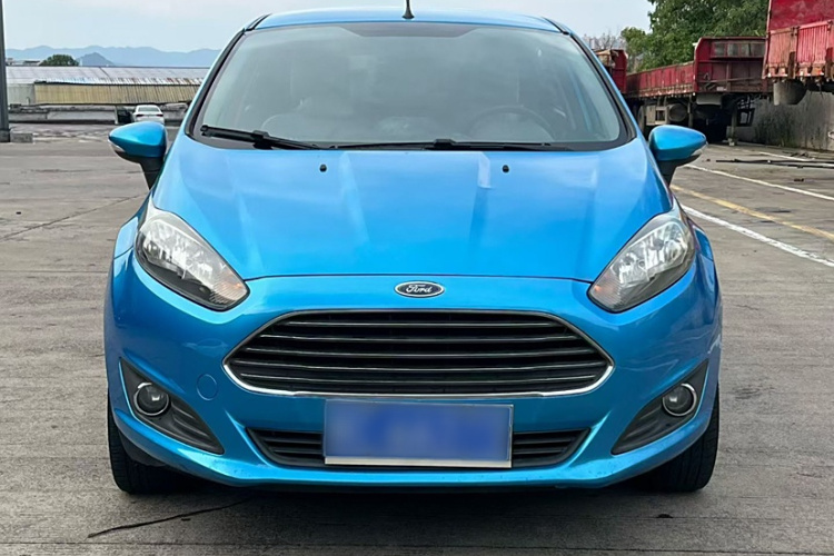 福特 嘉年华 2013款 两厢 1.5L 自动时尚型车身外观6004