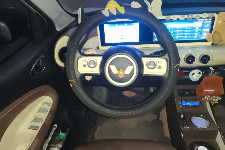 五菱汽车 五菱缤果 2024款 333km 悦享款中控内饰13