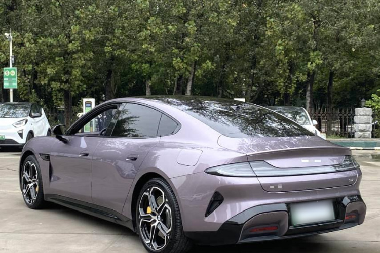小米汽车 小米SU7 2024款 后驱长续航智驾版车身外观6005
