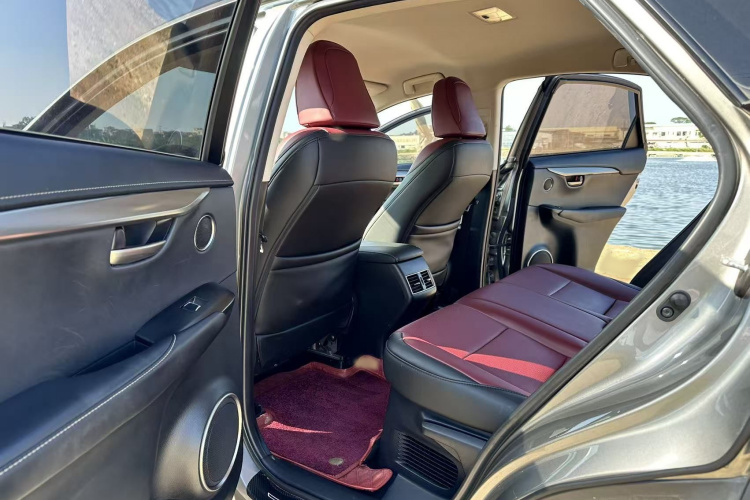 雷克萨斯NX 2020款 200 前驱 锋行版 国VI中控内饰7012