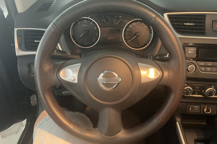 日产 轩逸 2024款 经典 1.6XE CVT舒适版局部细节13