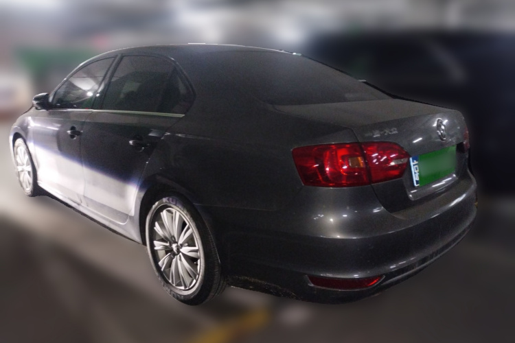 大众 速腾 2014款 改款 1.4TSI 自动豪华型车身外观5