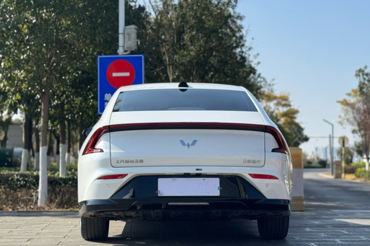 五菱汽车 五菱星光 2025款 610km 智能旗舰型车身外观6005