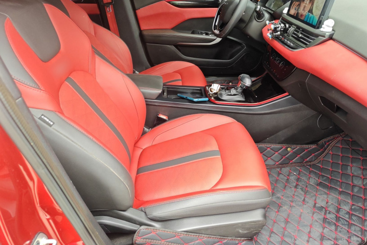 东风风神 奕炫 2021款 230T 自动追影骑士版局部细节41