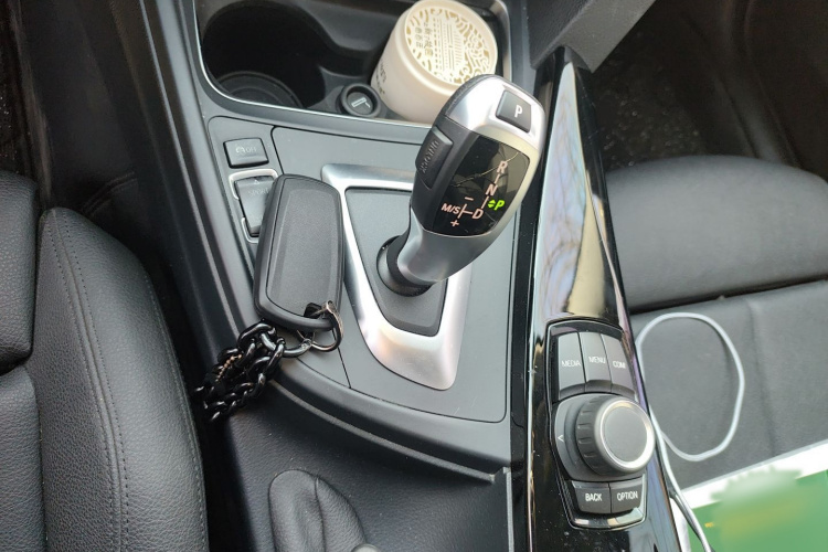 宝马3系 2018款 318Li局部细节18