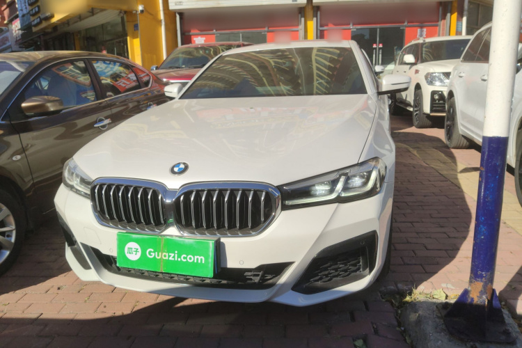 宝马5系 2021款 改款 525Li M运动套装车身外观2