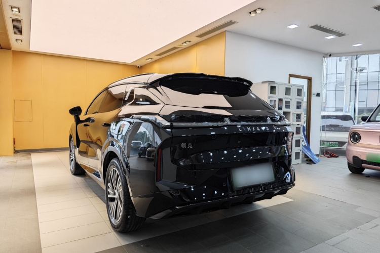 领克08 EM-P 2025款 245km 超长续航Halo车身外观6011