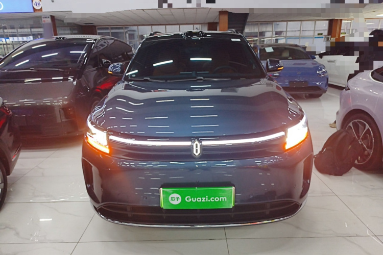 鸿蒙智行 问界M7 2024款 1.5T 智驾四驱Ultra版 6座车身外观2