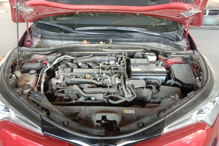 丰田C-HR 2018款 2.0L 领先版 国V局部细节24