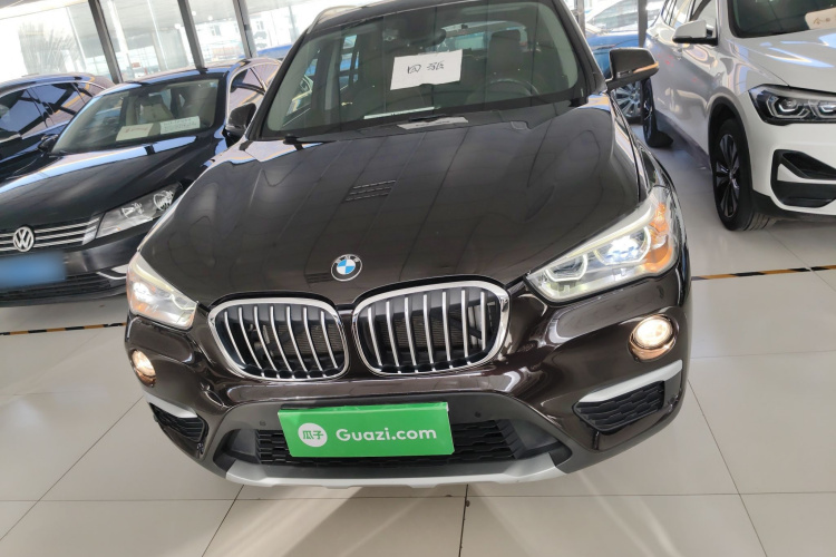 宝马X1 2016款 xDrive20Li 豪华型车身外观2