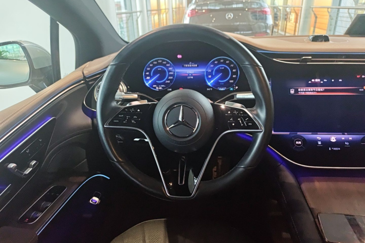 奔驰EQS 2023款 450+ 先锋版中控内饰13