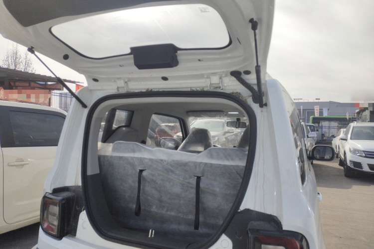 吉利银河 2024款 200km 熊猫骑士局部细节23