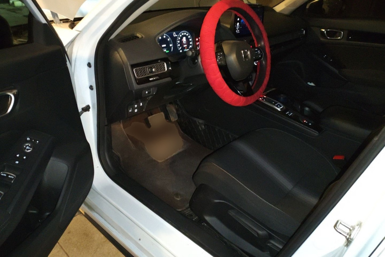 本田 思域 2023款 HATCHBACK 2.0L e:HEV 极曜版中控内饰20