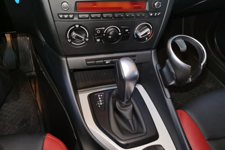 宝马X1 2013款 sDrive18i 时尚型局部细节18